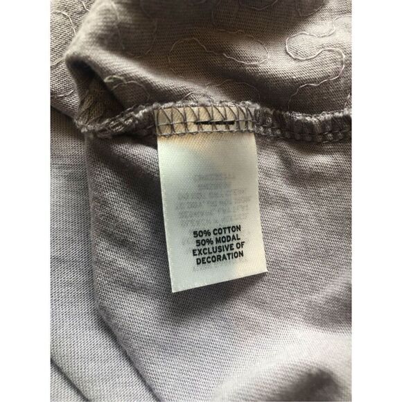 🌼5for$25🌼 Caslon Women’s Purple Sequin Front Design Fitted Tee Tank Size M - Picture 4 of 5